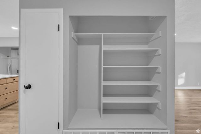 5951 S SULTAN CIR, Murray, UT 84107