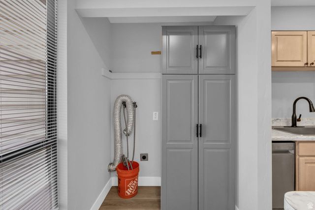 5951 S SULTAN CIR, Murray, UT 84107