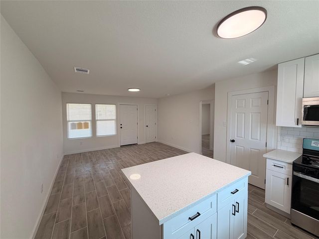 5842 Beldart Street, Houston, TX 77033