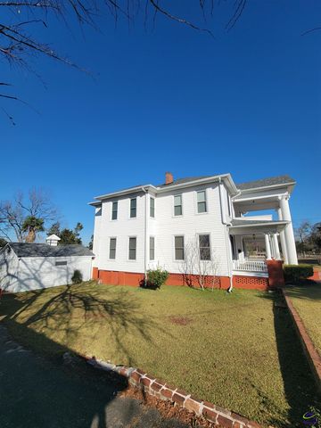 26 Merritt Street, Hawkinsville, GA 31036