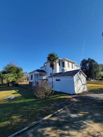 26 Merritt Street, Hawkinsville, GA 31036