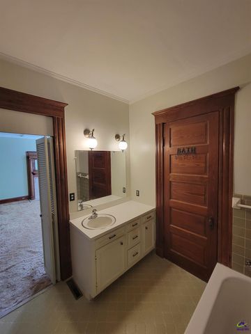 26 Merritt Street, Hawkinsville, GA 31036