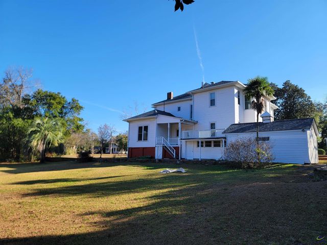 26 Merritt Street, Hawkinsville, GA 31036