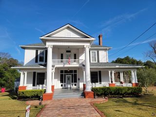 26 Merritt Street, Hawkinsville, GA 31036