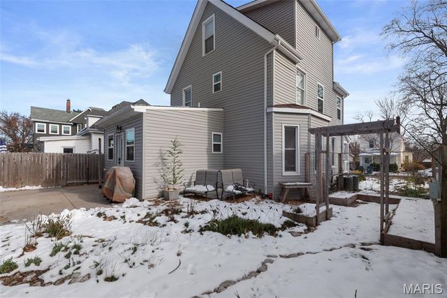 3149 Cherry Avenue, Maplewood, MO 63143