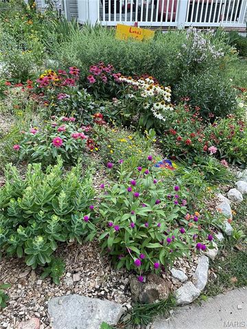 3149 Cherry Avenue, Maplewood, MO 63143