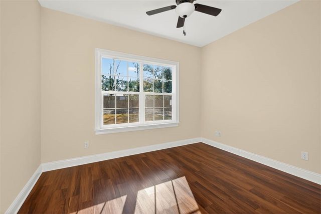 1190 SE Kimberly Lane SE, Darien, GA 31305