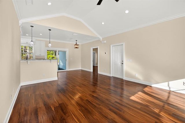 1190 SE Kimberly Lane SE, Darien, GA 31305