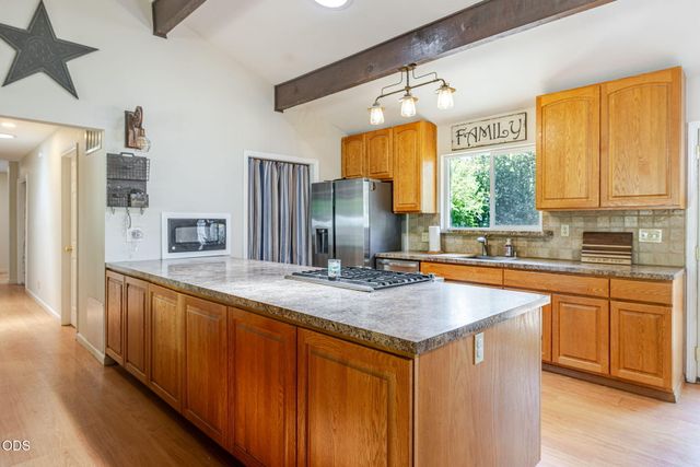 21035 Clairaway Avenue, Bend, OR 97702