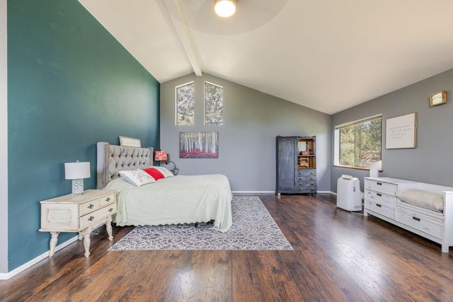 21035 Clairaway Avenue, Bend, OR 97702