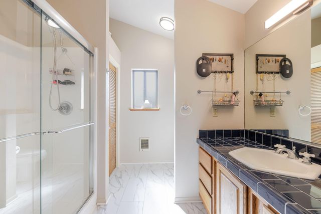 21035 Clairaway Avenue, Bend, OR 97702