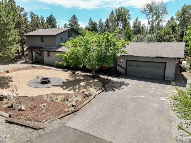 21035 Clairaway Avenue, Bend, OR 97702