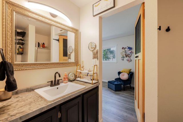 21035 Clairaway Avenue, Bend, OR 97702
