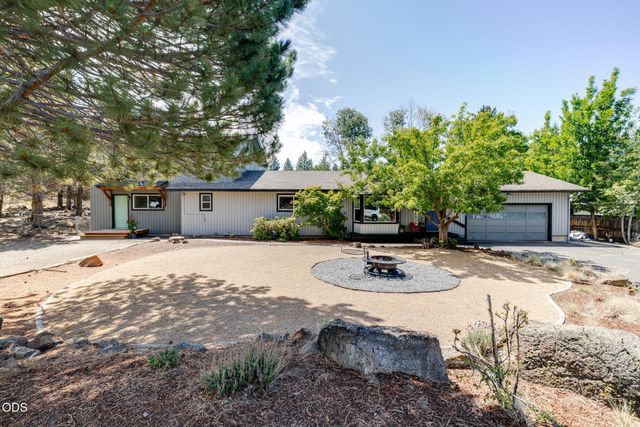 21035 Clairaway Avenue, Bend, OR 97702