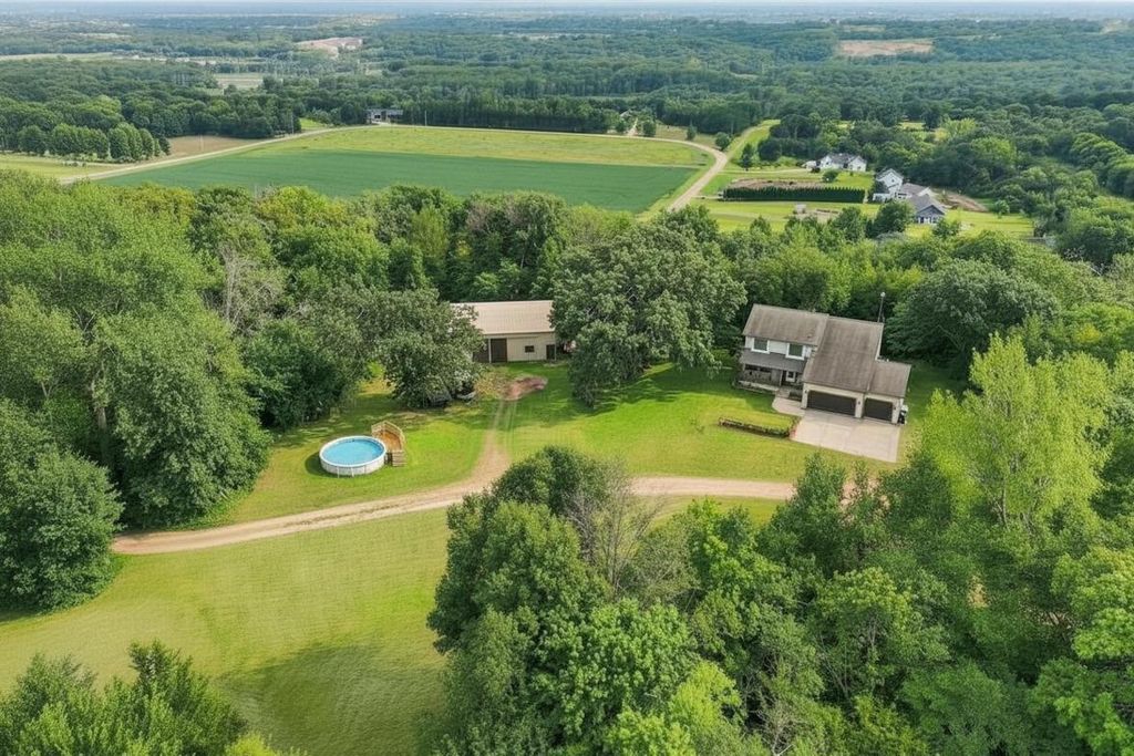 27542 Scenic Byway Road, Belle Plaine, MN 56011 — exterior