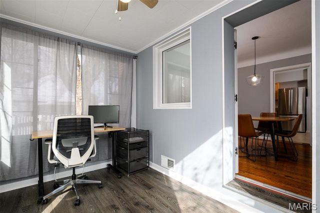 1527 S Rock Hill Road, Webster Groves, MO 63119