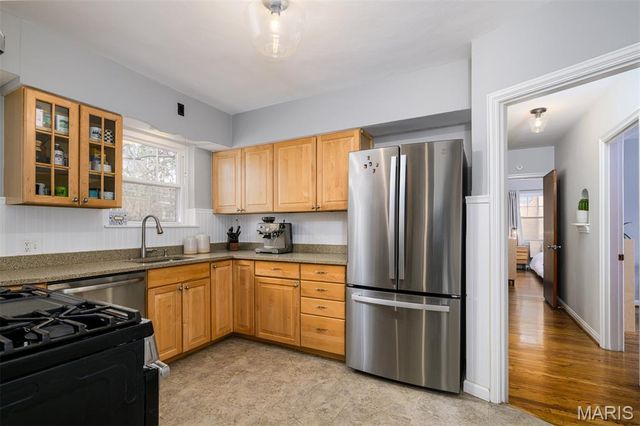 1527 S Rock Hill Road, Webster Groves, MO 63119