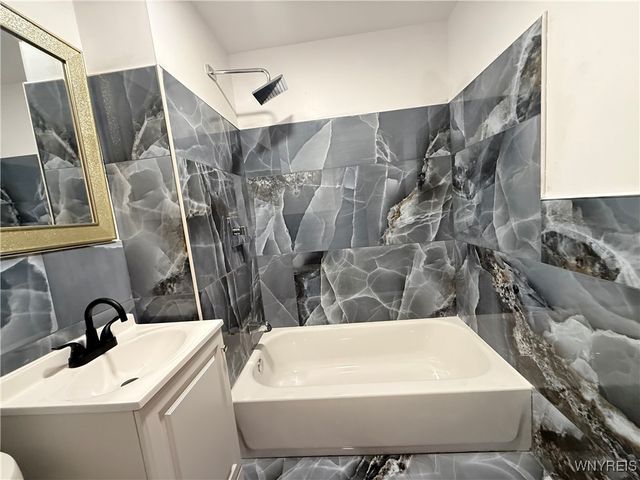 111 Dempster Street, Buffalo, NY 14206