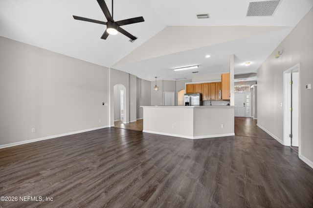 648 W JOHNS CRK Parkway, St. Augustine, FL 32092