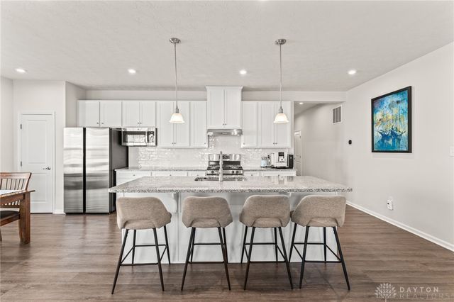 1897 Schmidt Drive, Dayton, OH 45434