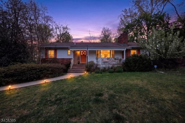 7 Squire Ln, Wayne Twp., NJ 07470