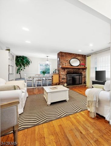 7 Squire Ln, Wayne Twp., NJ 07470