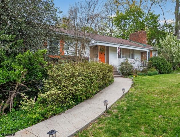 7 Squire Ln, Wayne Twp., NJ 07470