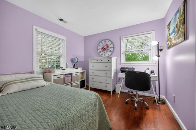 7 Squire Ln, Wayne Twp., NJ 07470