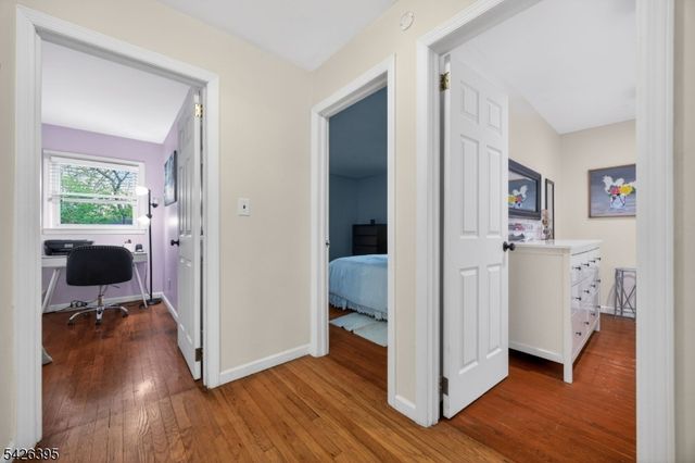 7 Squire Ln, Wayne Twp., NJ 07470