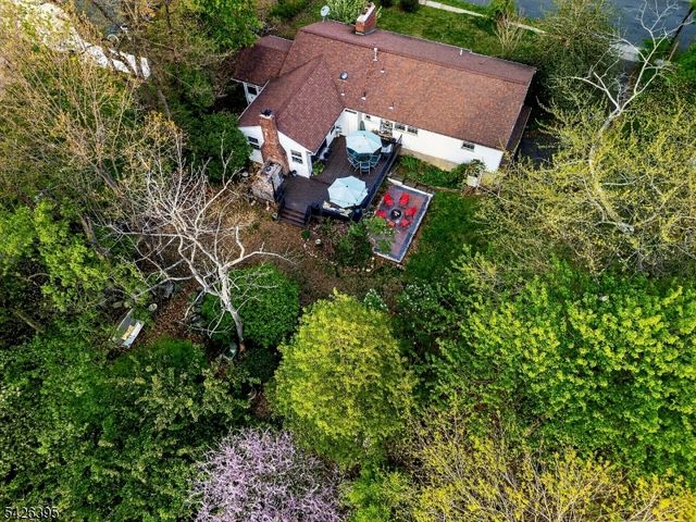 7 Squire Ln, Wayne Twp., NJ 07470