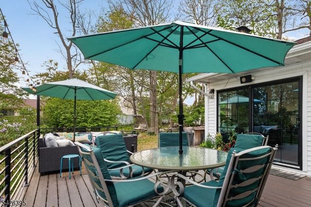 7 Squire Ln, Wayne Twp., NJ 07470