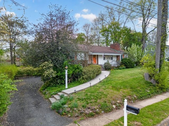 7 Squire Ln, Wayne Twp., NJ 07470