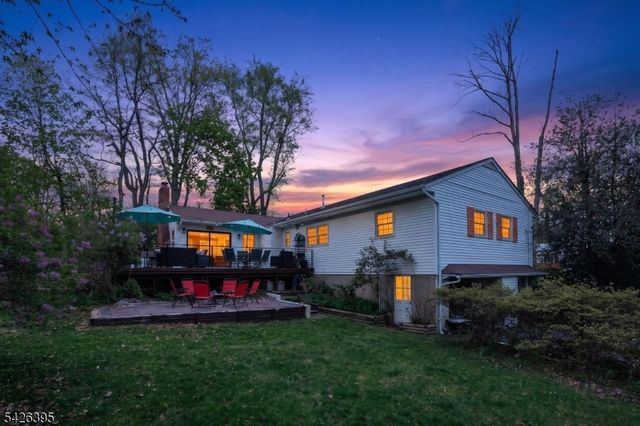 7 Squire Ln, Wayne Twp., NJ 07470