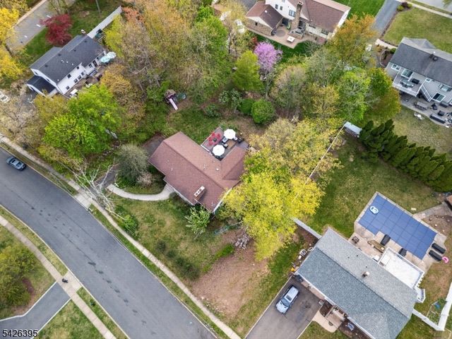 7 Squire Ln, Wayne Twp., NJ 07470