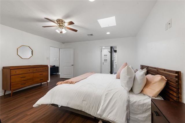2907 Broadmoor, Bryan, TX 77802