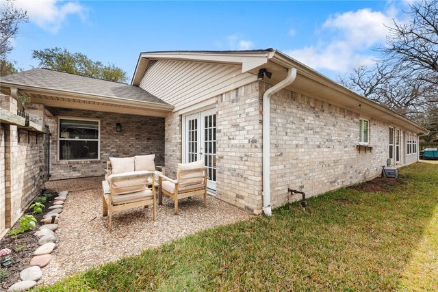 2907 Broadmoor, Bryan, TX 77802