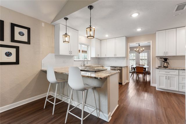 2907 Broadmoor, Bryan, TX 77802