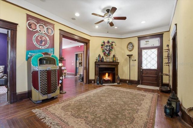 205 E PARK AVENUE, Tampa, FL 33602