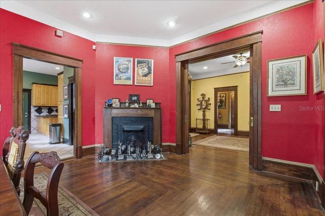 205 E PARK AVENUE, Tampa, FL 33602