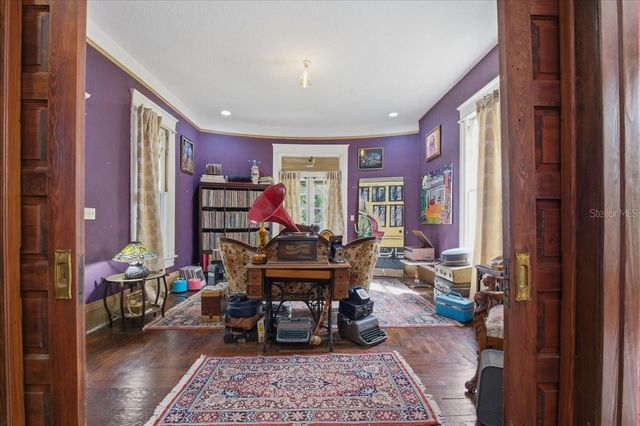 205 E PARK AVENUE, Tampa, FL 33602