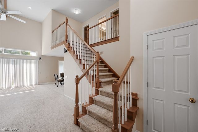 477 Cranleigh Court, Richmond Heights, OH 44143