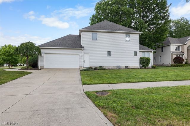 477 Cranleigh Court, Richmond Heights, OH 44143