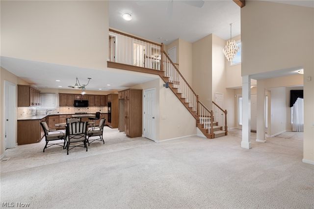 477 Cranleigh Court, Richmond Heights, OH 44143