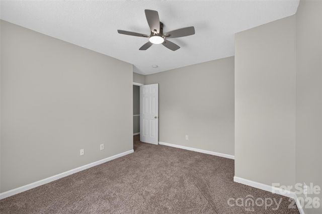 1057 19th Street NE, Hickory, NC 28601