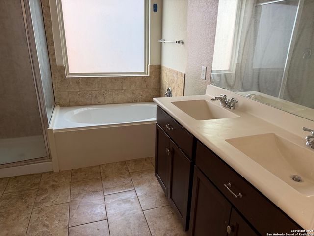 9134 Vondel Park, Converse, TX 78109