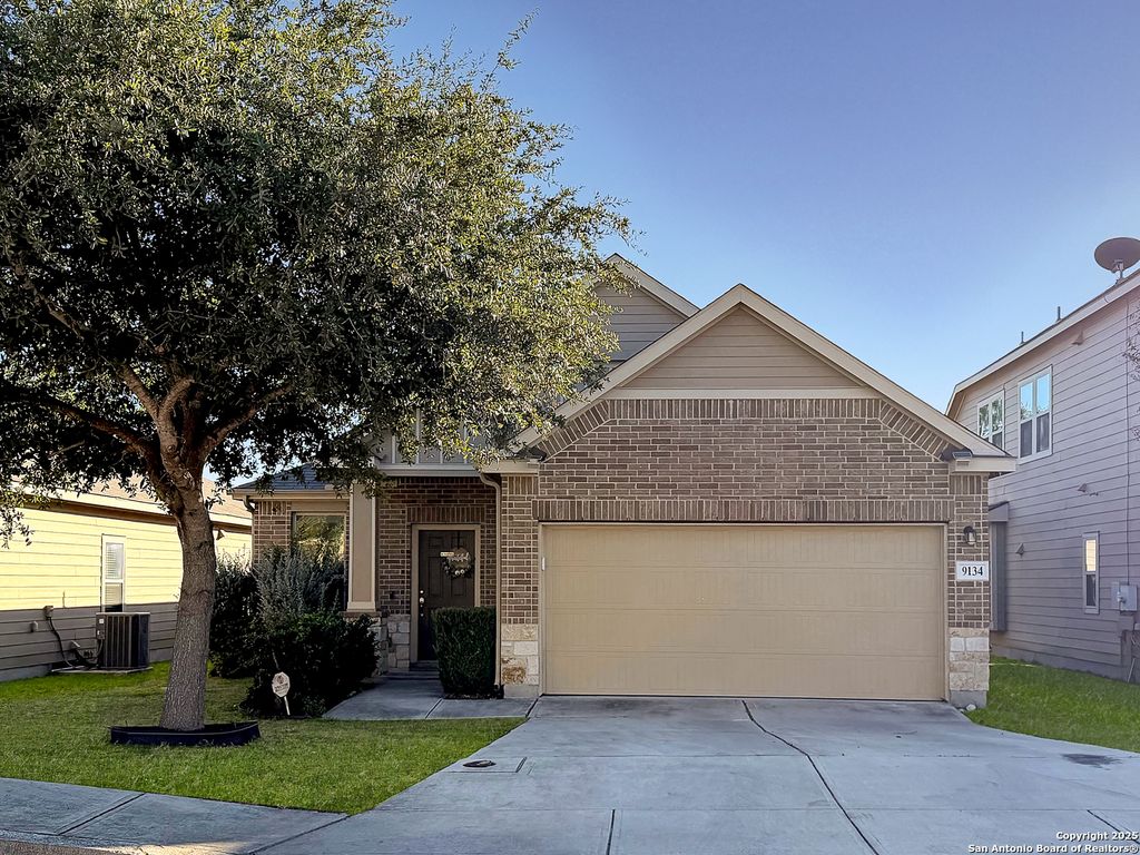 9134 Vondel Park, Converse, TX 78109