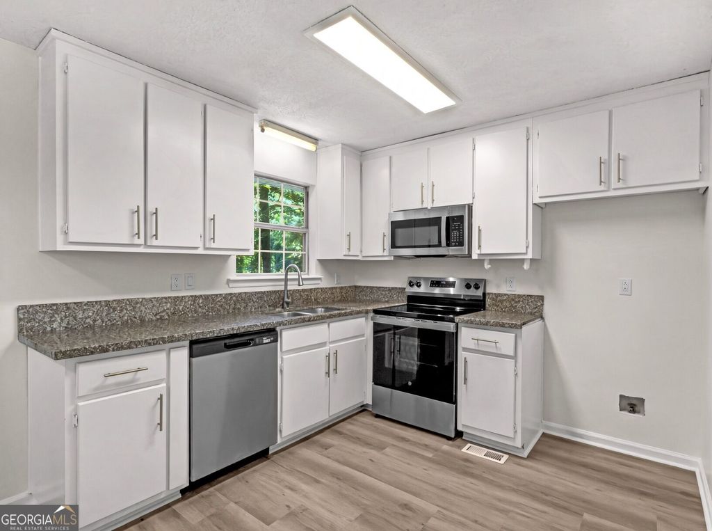 215 Sherwood Loop, Mcdonough, GA 30253 — photo 4