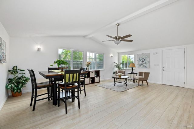 240 Rinaldo Dr, Vallejo, CA 94589