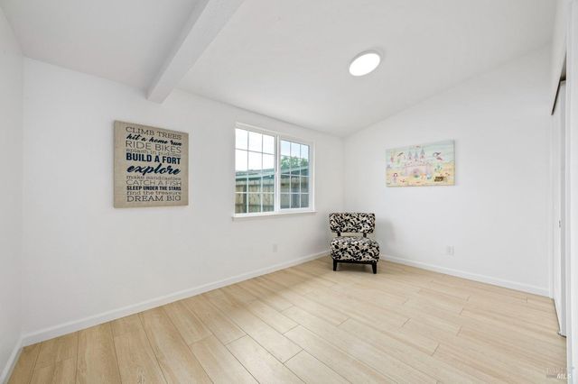 240 Rinaldo Dr, Vallejo, CA 94589