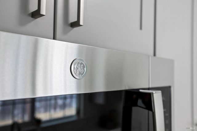 240 Rinaldo Dr, Vallejo, CA 94589